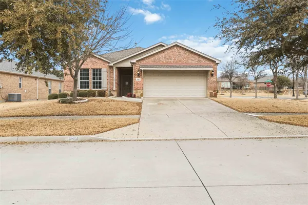 Property Slideshow image 2 of 40 | 942 carrington greens dr, Frisco, TX, 75036