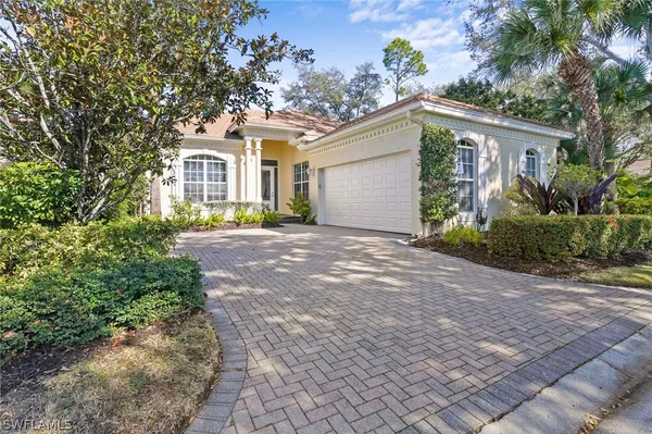 Property Slideshow image 2 of 45 | 3660 olde cottage ln, Bonita Springs, FL, 34134