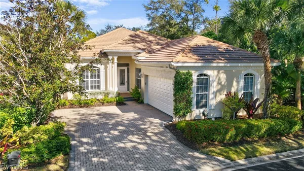 Property Slideshow image 3 of 45 | 3660 olde cottage ln, Bonita Springs, FL, 34134