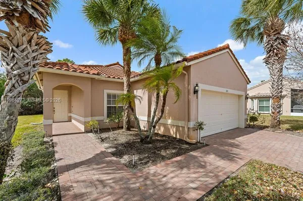 Property Slideshow image 2 of 27 | 600 nw treves ct, Port St Lucie, FL, 34986