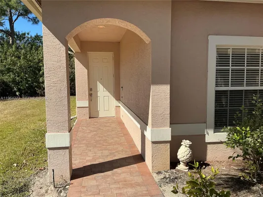 Property Slideshow image 3 of 21 | 600 nw treves ct, Port St Lucie, FL, 34986