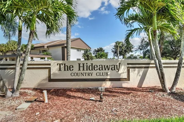 Property Slideshow image 2 of 34 | 5825 trailwinds dr 414, Fort Myers, FL, 33907