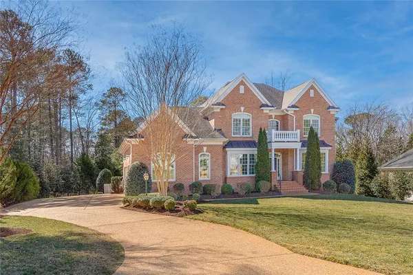 Property Slideshow image 2 of 45 | 109 hurlston, Williamsburg, VA, 23188