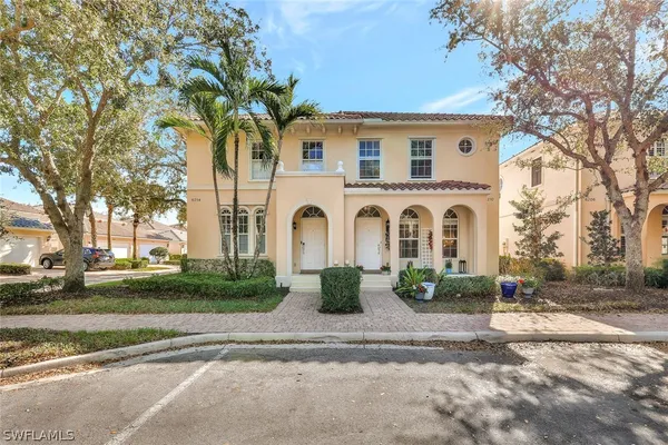 Property Slideshow image 2 of 46 | 6210 towncenter cir, Naples, FL, 34119