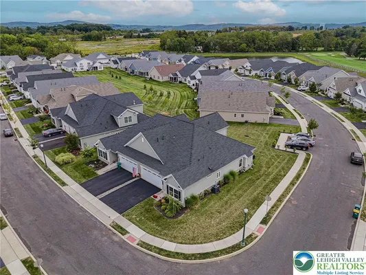 Property Slideshow image 3 of 60 | 3767 founders xing, Bethlehem Twp, PA, 18045