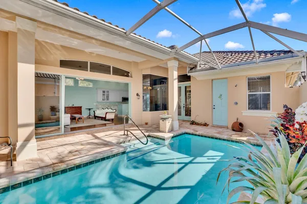 Property Slideshow image 3 of 36 | 5425 sol rue cir, Vero Beach, FL, 32967