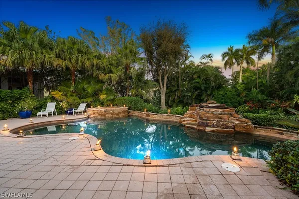 Property Slideshow image 3 of 21 | 368 hawser ln, Naples, FL, 34102