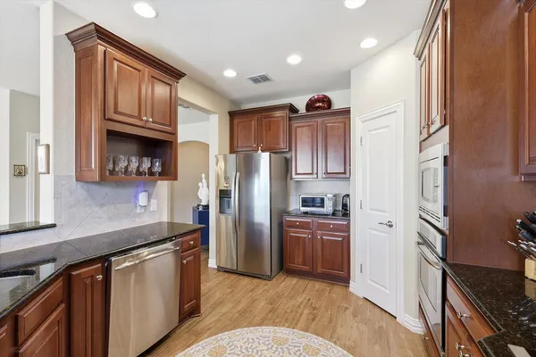 Property Slideshow image 3 of 40 | 277 pebble beach dr, Frisco, TX, 75036
