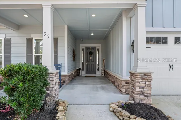 Property Slideshow image 2 of 58 | 35 foxpath ln, Bluffton, SC, 29910