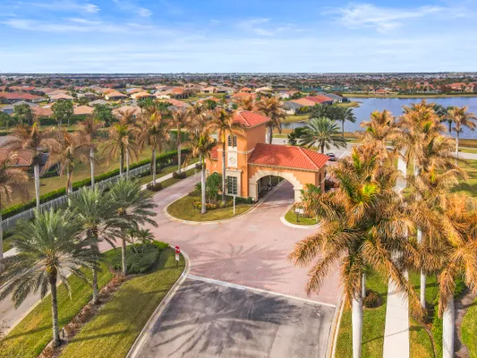 Property Slideshow image 3 of 66 | 11743 sw mountain ash cir, Port St Lucie, FL, 34987