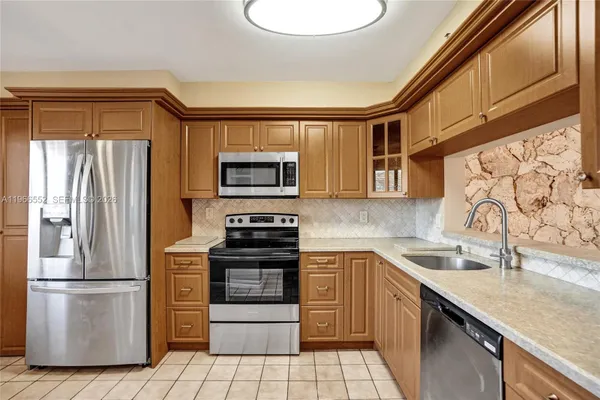 Property Slideshow image 3 of 29 | 14475 strathmore ln 406, Delray Beach, FL, 33446