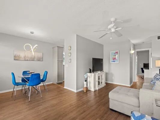 Property Slideshow image 3 of 36 | 14 vista gardens trl 203, Vero Beach, FL, 32962