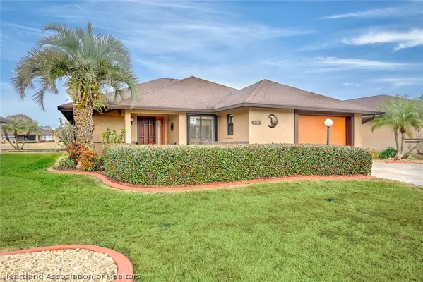 Property Slideshow image 2 of 42 | 3003 sugar pine cir, Sebring, FL, 33872