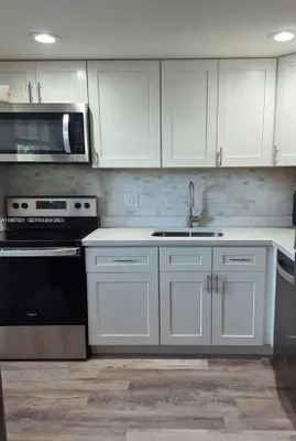 Property Slideshow image 2 of 14 | 7600 nw 5th pl 108, Margate, FL, 33063