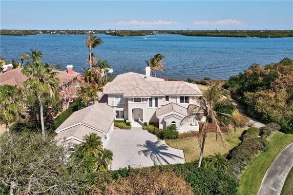 Property Slideshow image 3 of 36 | 5142 saint andrews island ct, Vero Beach, FL, 32967