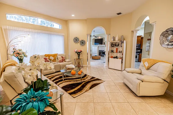 Property Slideshow image 2 of 67 | 431 nw cool water ct, Port Saint Lucie, FL, 34986