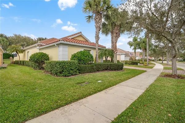 Property Slideshow image 2 of 36 | 5193 eleuthra cir, Vero Beach, FL, 32967