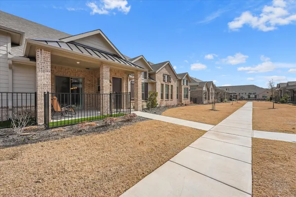 Property Slideshow image 3 of 30 | 2833 applewood way, Wylie, TX, 75098