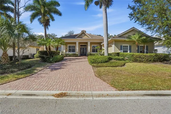 Property Slideshow image 3 of 50 | 3801 river point dr, Fort Myers, FL, 33905