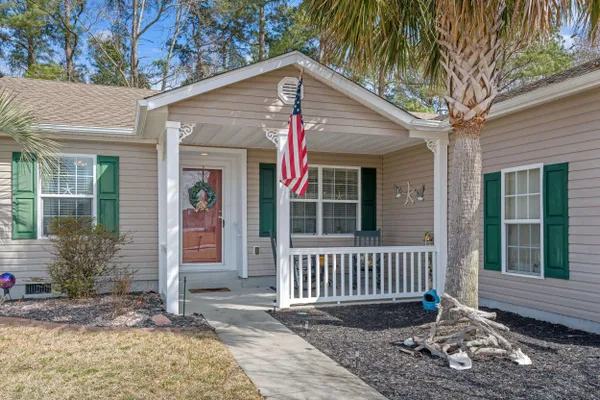 Property Slideshow image 2 of 55 | 187 lakeside crossing dr, Conway, SC, 29526