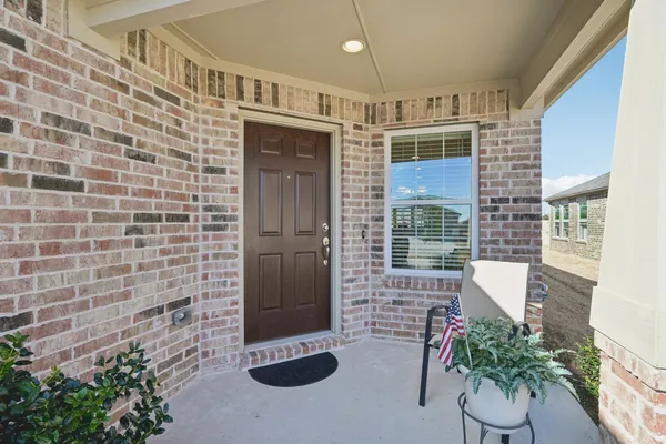 Property Slideshow image 3 of 40 | 9229 riverlight rd, Mckinney, TX, 75071
