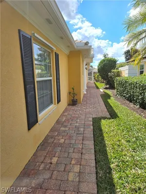 Property Slideshow image 3 of 17 | 7828 umberto ct, Naples, FL, 34114