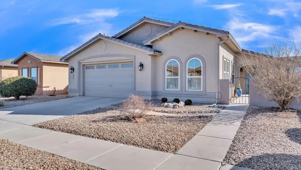 Property Slideshow image 3 of 51 | 331 rio chama cir, Los Lunas, NM, 87031