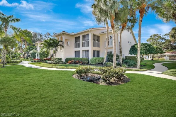Property Slideshow image 2 of 29 | 108 siena way apt 108, Naples, FL, 34119