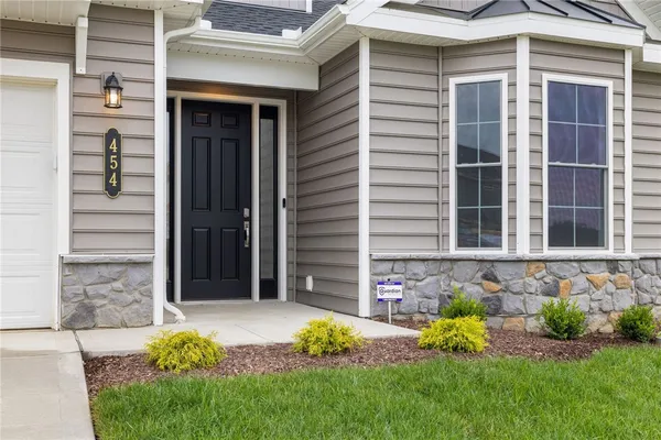 Property Slideshow image 3 of 50 | 454 independence, Cecil, PA, 15317