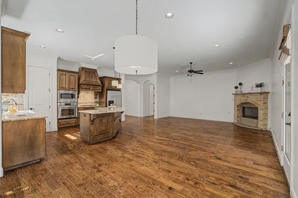 Property Slideshow image 3 of 30 | 925 saint george ct, Keller, TX, 76248