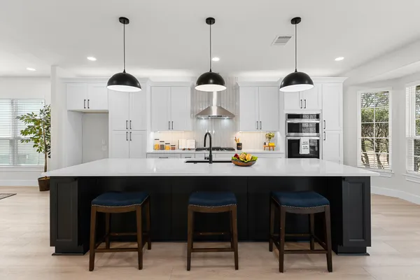 Property Slideshow image 3 of 39 | 206 armstrong dr, Georgetown, TX, 78633