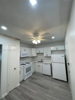 Property Slideshow image 3 of 9 | 2251 nw 48th ter 215, Lauderhill, FL, 33313