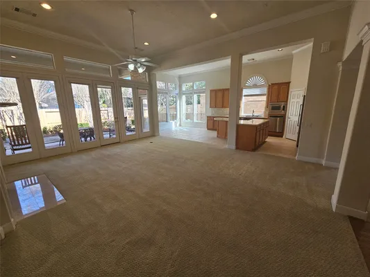 Property Slideshow image 3 of 6 | 31 surrey run pl, The Woodlands, TX, 77384