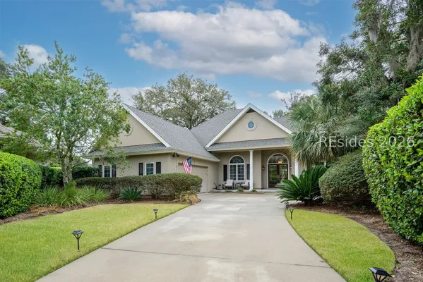 Property Slideshow image 3 of 40 | 8 old fort way, Hilton Head Island, SC, 29926