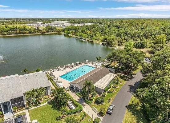 Property Slideshow image 3 of 30 | 9610 green cypress ln 15, Fort Myers, FL, 33905