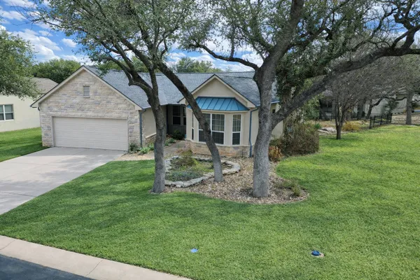 Property Slideshow image 2 of 27 | 101 scissortail trl, Georgetown, TX, 78633