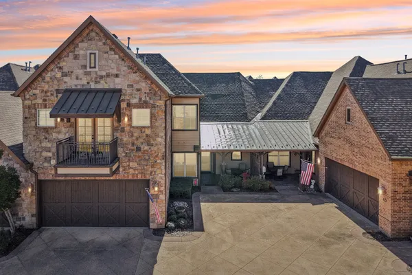 Property Slideshow image 2 of 40 | 310 watermere dr 310, Southlake, TX, 76092