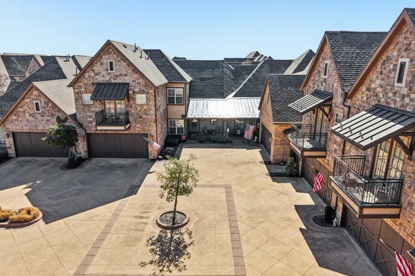 Property Slideshow image 3 of 40 | 310 watermere dr 310, Southlake, TX, 76092