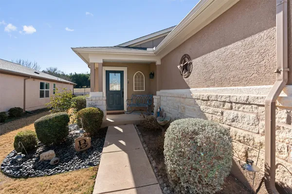 Property Slideshow image 3 of 28 | 124 huntsville cv, Georgetown, TX, 78633