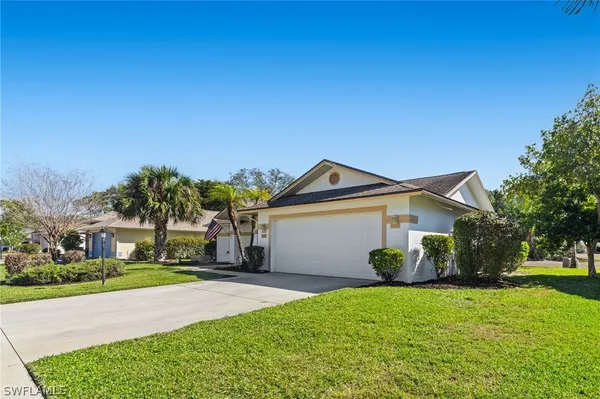 Property Slideshow image 3 of 28 | 842 charlemagne blvd, Naples, FL, 34112