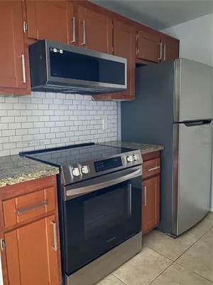 Property Slideshow image 2 of 12 | 301 sw 135th ave c209, Pembroke Pines, FL, 33027