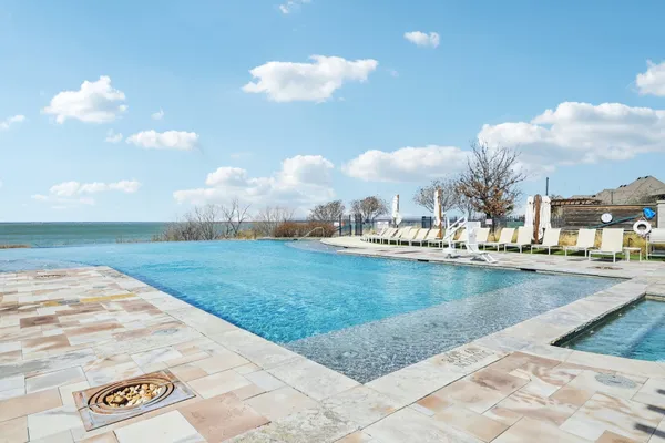 Property Slideshow image 2 of 36 | 8137 maybury, The Colony, TX, 75056