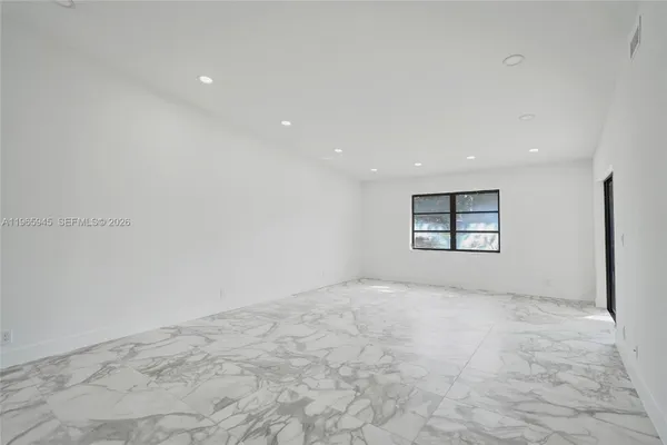 Property Slideshow image 3 of 68 | 6128 kings gate cir b, Delray Beach, FL, 33484