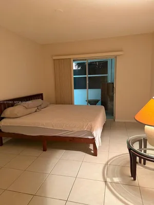 Property Slideshow image 3 of 6 | 601 nw 78th ter apt 204, Margate, FL, 33063