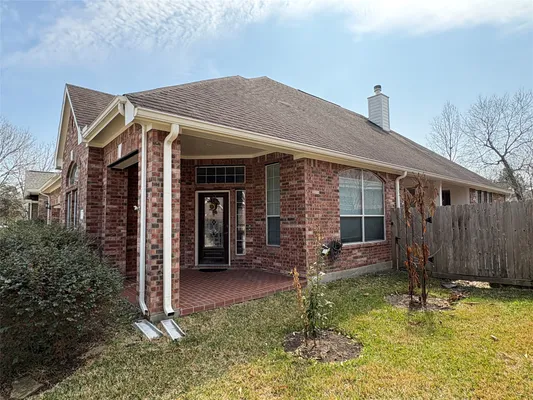 Property Slideshow image 2 of 16 | 43 tarrytown way, Conroe, TX, 77384