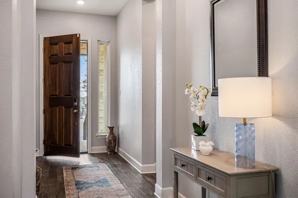 Property Slideshow image 2 of 33 | 608 affazia ln 13, Georgetown, TX, 78628