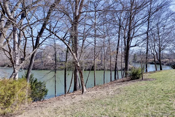 Property Slideshow image 2 of 48 | 224 warehams pt, Williamsburg, VA, 23185