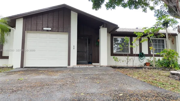 Property Slideshow image 2 of 12 | 5403 laurel oak st, Delray Beach, FL, 33484