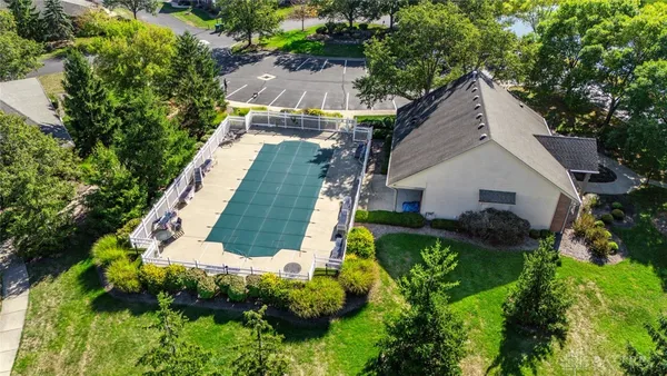 Property Slideshow image 2 of 32 | 1963 waterstone blvd 104, Miamisburg, OH, 45342