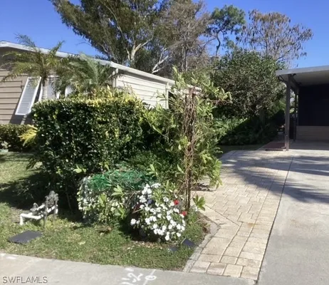 Property Slideshow image 3 of 32 | 104 belle isle cir, Naples, FL, 34112